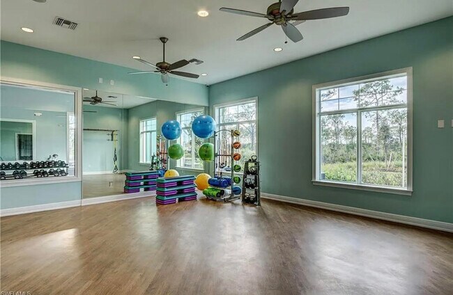 Building Photo - 3276 Baravaldo Cir