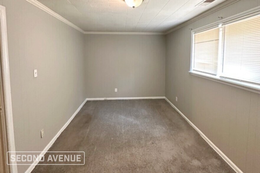 Building Photo - 3533 Naylor Dr