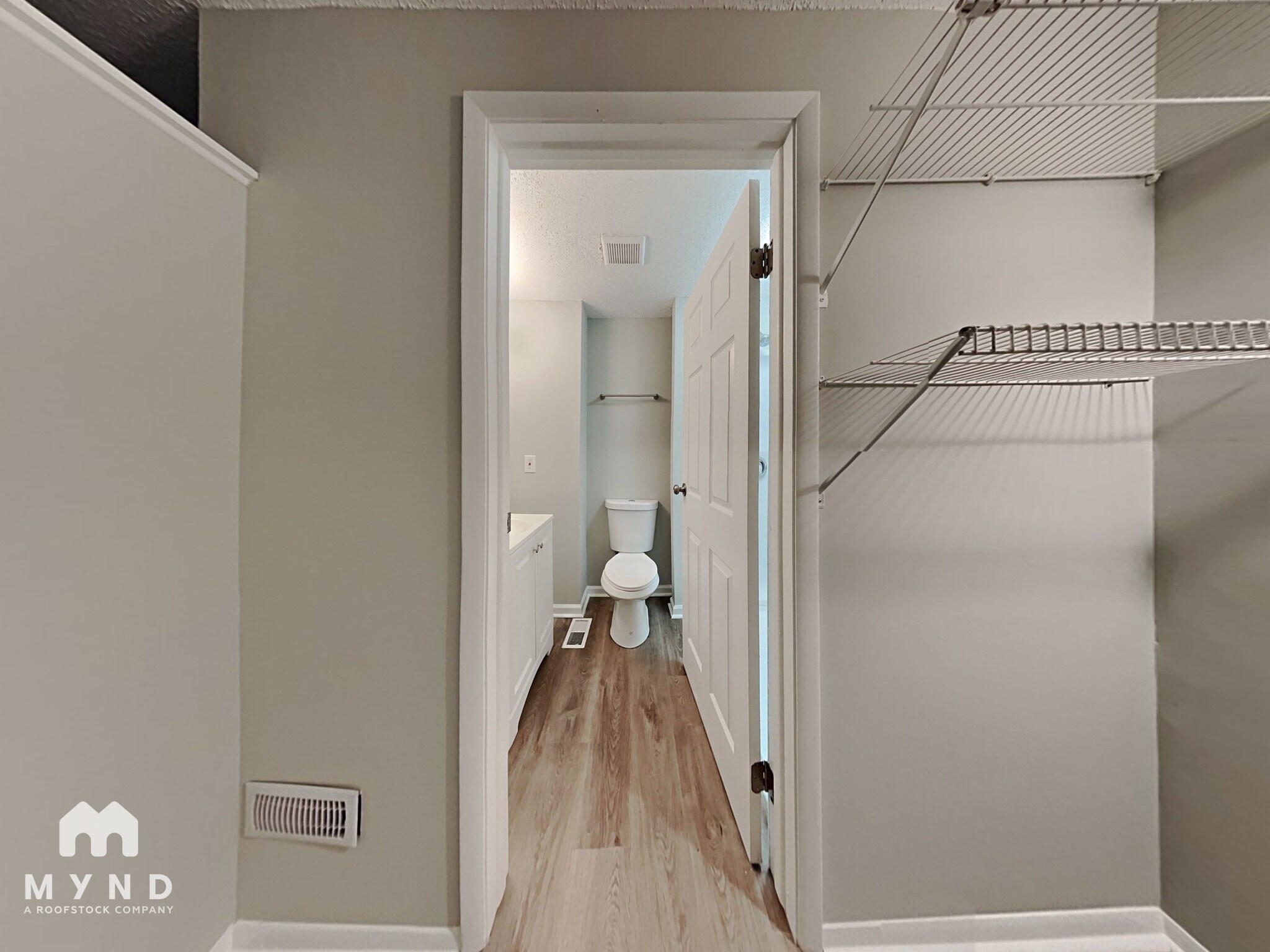 Building Photo - 6301 Ivory Palm Dr