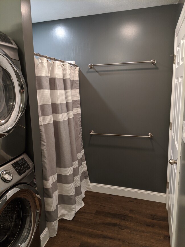 Bathroom - 1672 Lacey Spring Rd