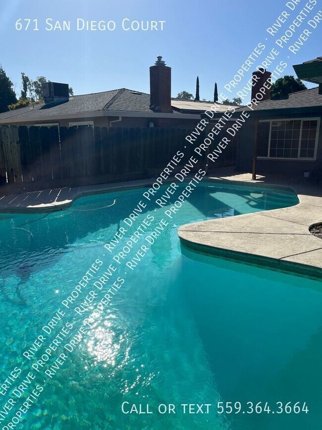 Building Photo - North Merced With Pool!!