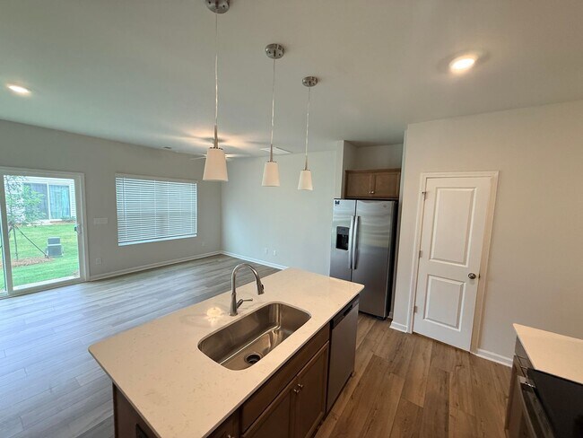 Building Photo - 3009 Kingsfield Rd