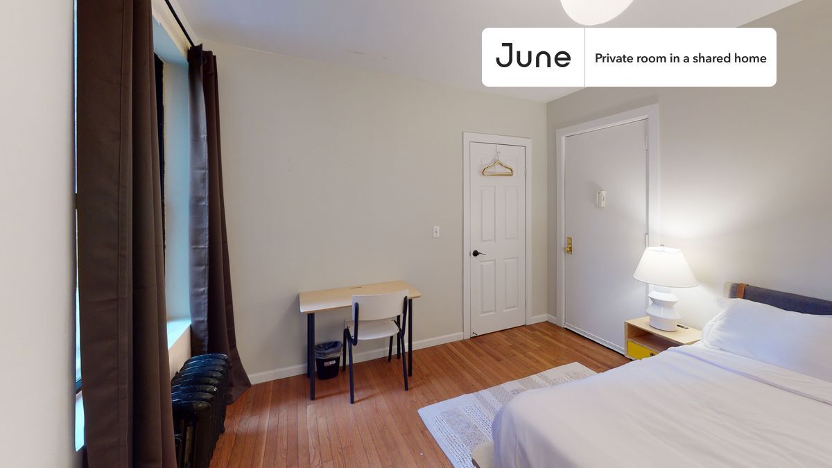 Building Photo - Private bedroom in 2 bed/1 bath Home