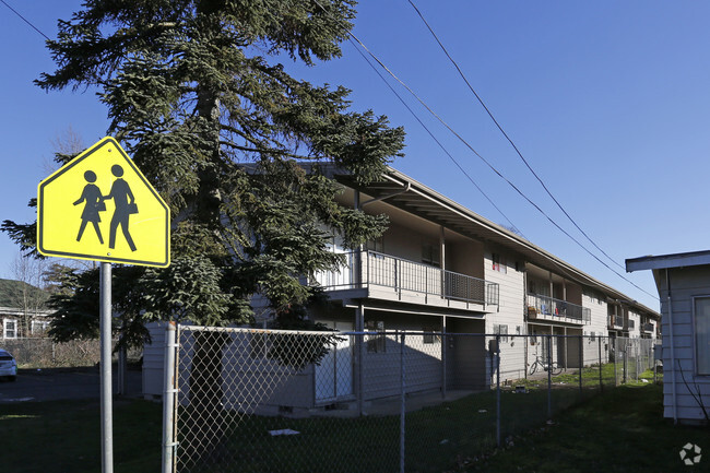 Building Photo - Sun Crest Apartments