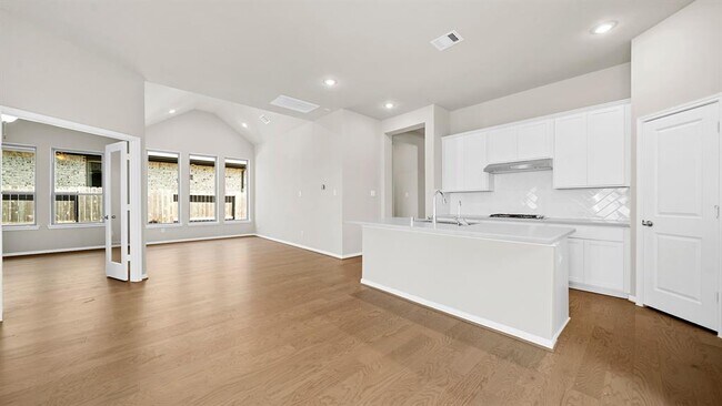 Building Photo - 1907 Meadow Trail Dr