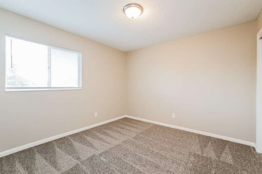 Building Photo - 115 Daleview Ave