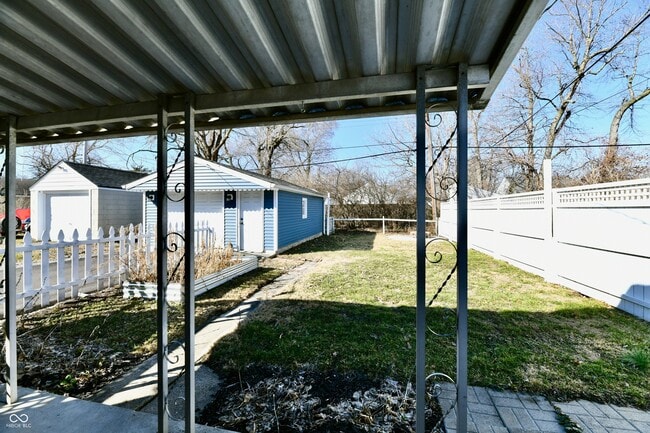 Building Photo - 6186 Evanston Ave