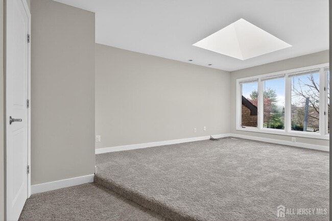 Building Photo - 172 Nathan Dr