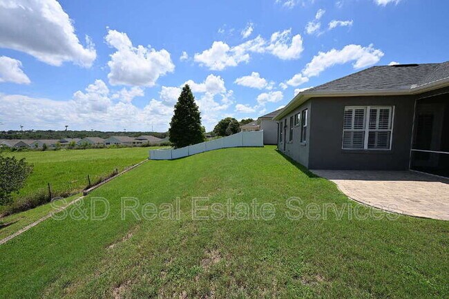Building Photo - 2618 High Ridge Dr