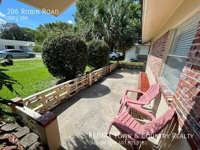 Building Photo - 206 Robin Rd