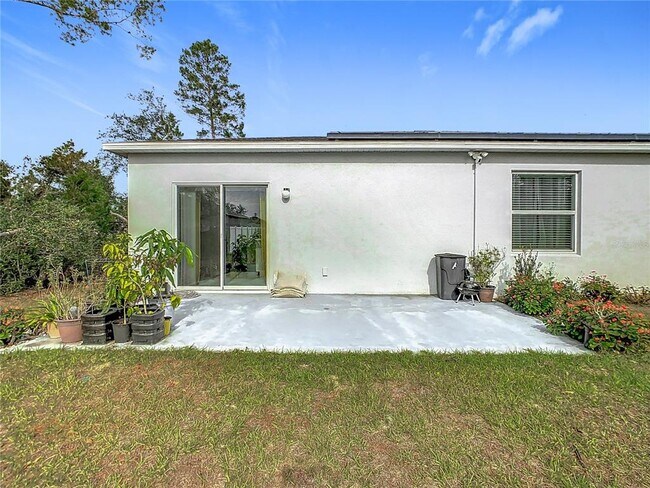 Building Photo - 208 Goldenrod Ln