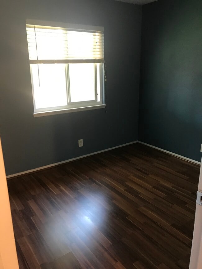 Building Photo - 9660 Durham Dr