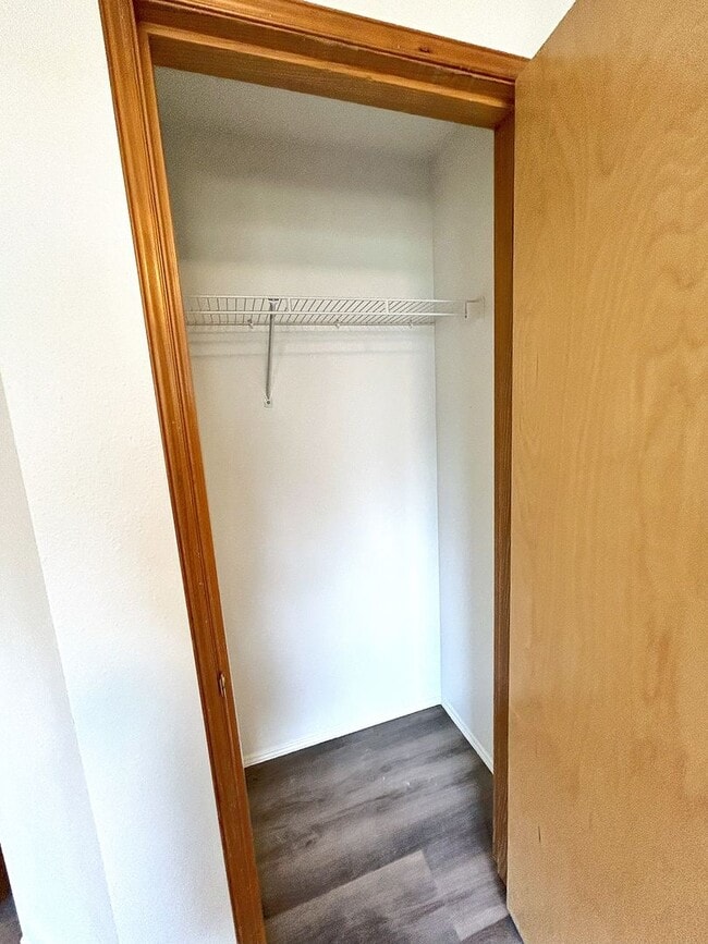 Building Photo - 3 bedroom Rambler in Browns point