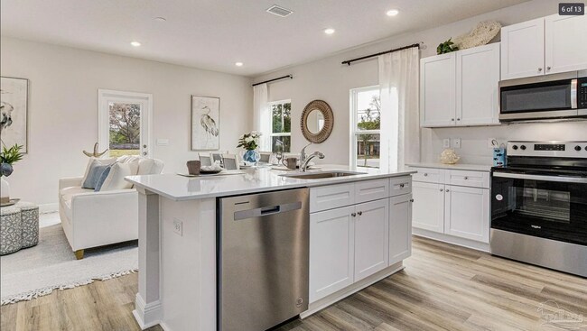 Building Photo - 9012 Golden Eye Dr