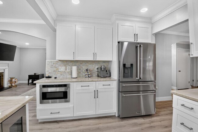 Building Photo - 12420 Seabury Ln