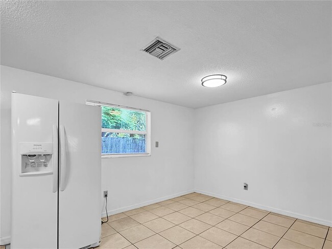Building Photo - 1821 Bellgrove St