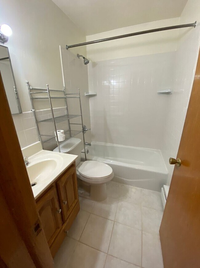 Building Photo - Five Roses-Ellsworth Bldg. #2