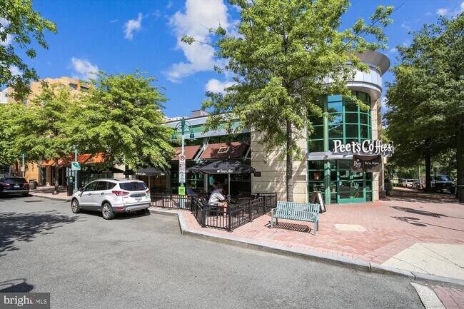 Building Photo - 2720 S Arlington Mill Dr