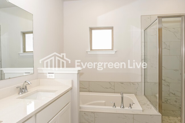 Building Photo - 160 Fenwick Pl