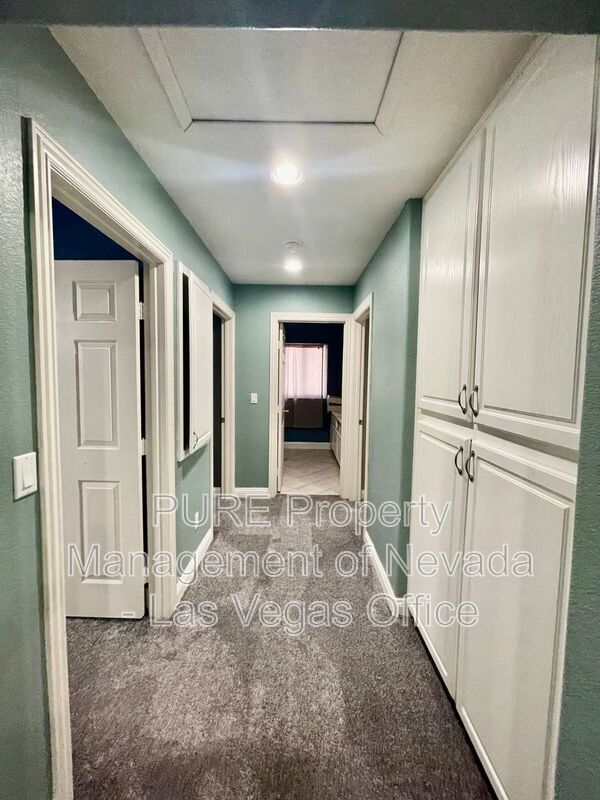Building Photo - 3912 Diamond Ridge St