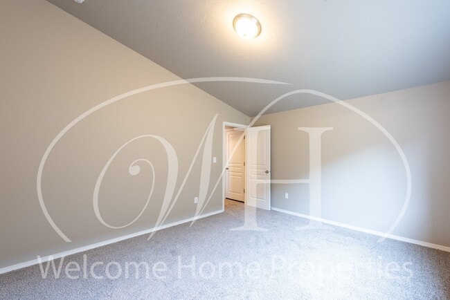 Building Photo - Beautiful Newer Home in New Neighborhood