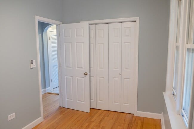 Building Photo - 5445 W 64th St