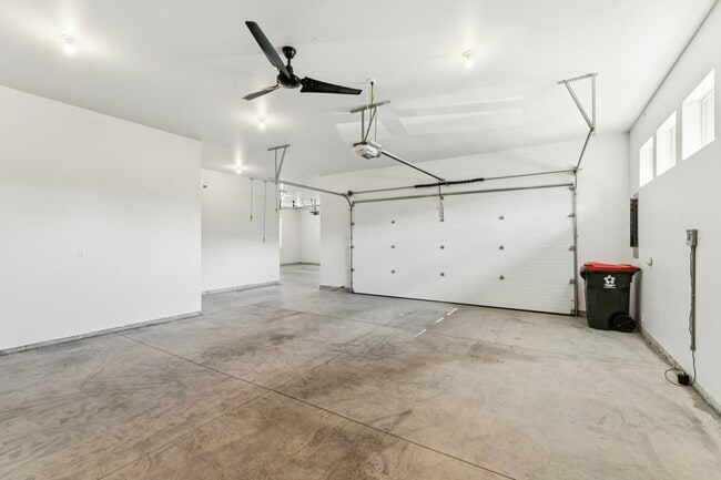 Building Photo - 3441 E Accommodation Ct