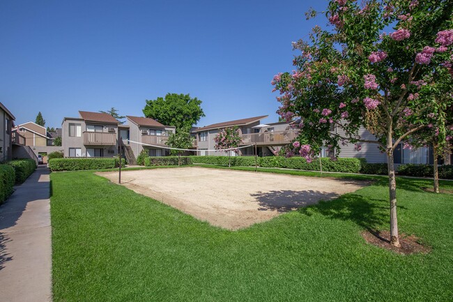 Building Photo - Eastwood Apartment Homes