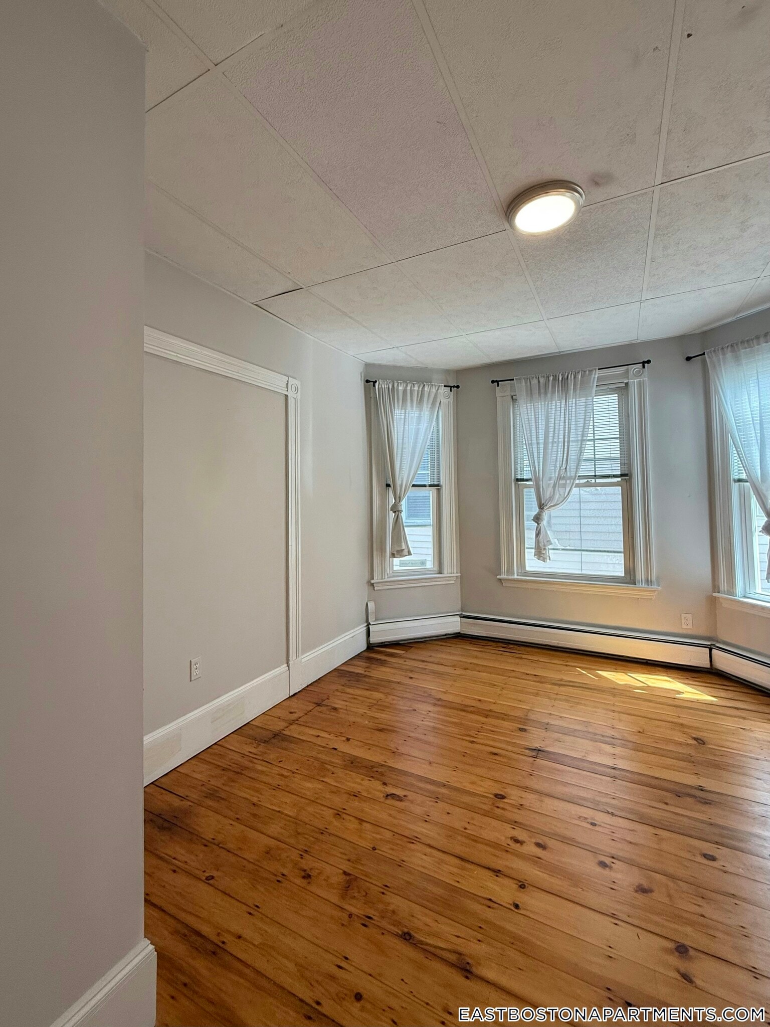 Building Photo - 31 Falcon St