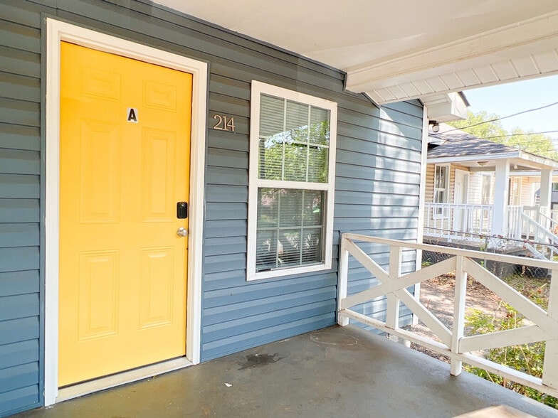 Building Photo - 214 McGarity St