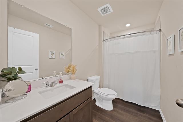 Building Photo - 2117 Ocelot St