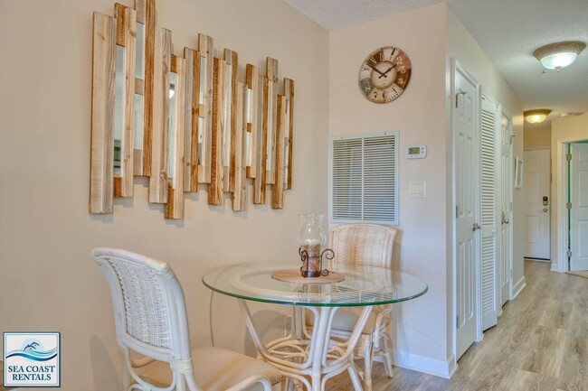 Building Photo - FULLY FURNISHED OFF-SEASON VACATION RENTAL...