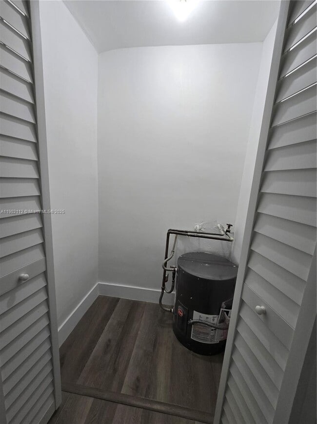 Building Photo - 323 Washington Ave