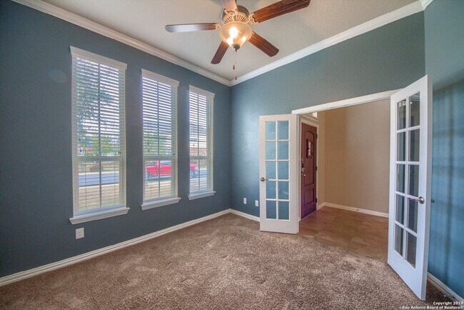 Building Photo - Gorgeous home in the elegant Stillwater Ranch Subdivision is available for immediate move-in.