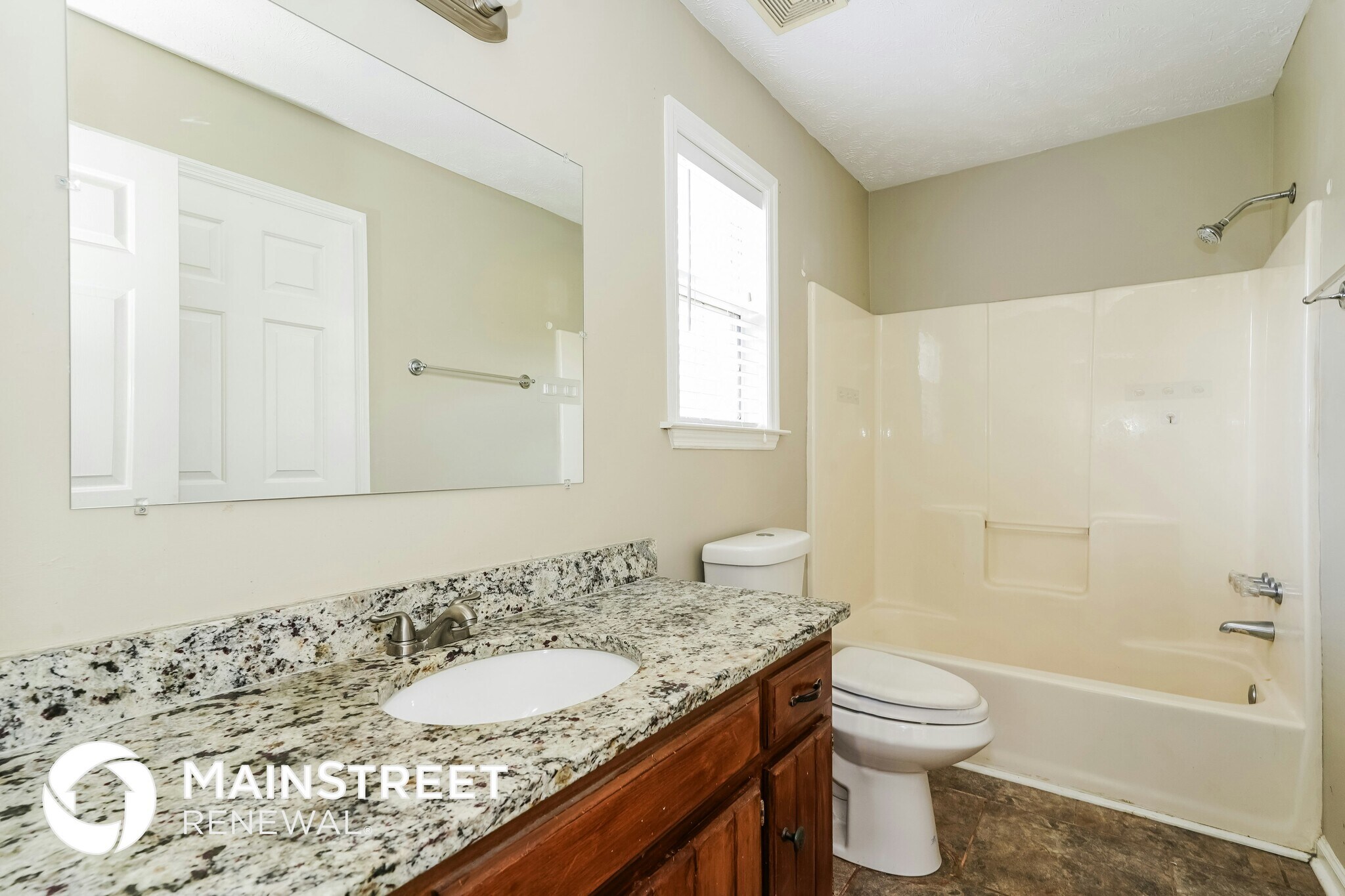 Building Photo - 1921 Treeview Dr