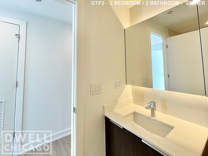 Building Photo - 1147 N Wells St