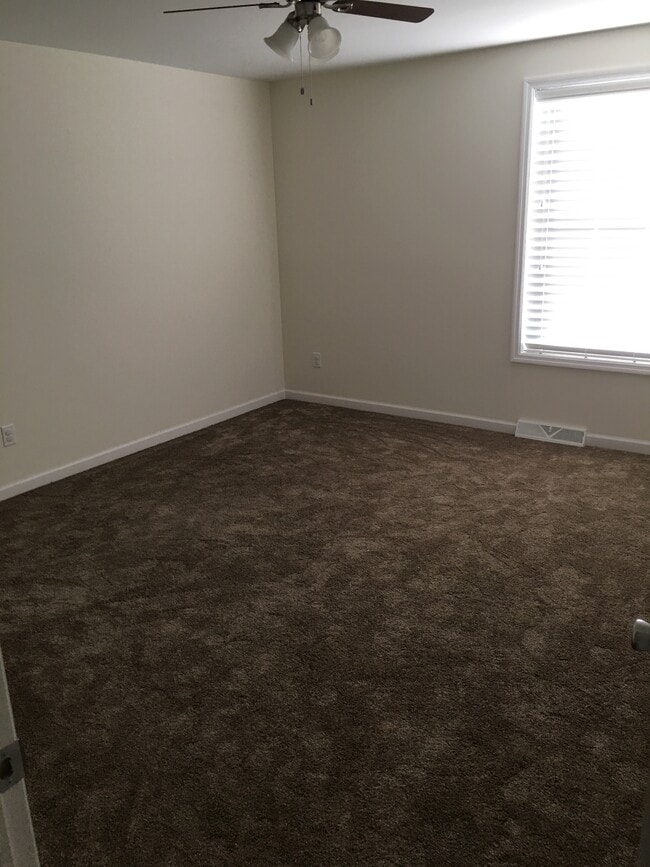 Building Photo - 11 Firehouse Rd