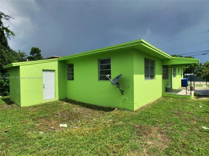 Building Photo - 1210 NW 57th St