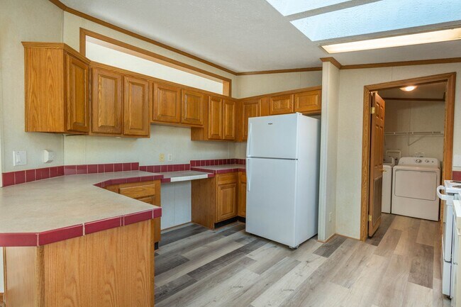 Building Photo - 3 bed, 2 bath, Rancher in Martinsburg, WV