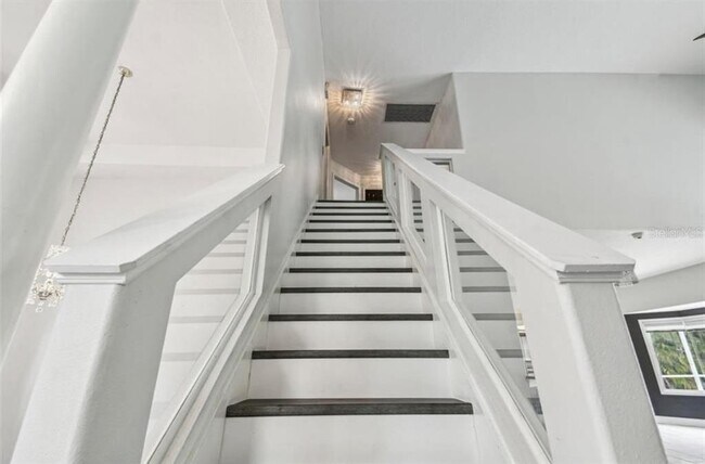 Building Photo - 16003 Ridley Pl