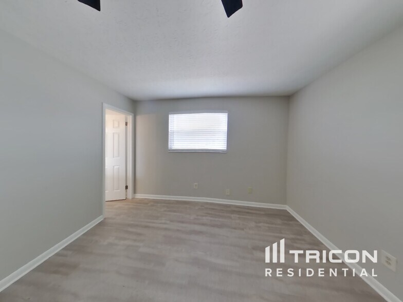 Building Photo - 10769 High Ridge Rd