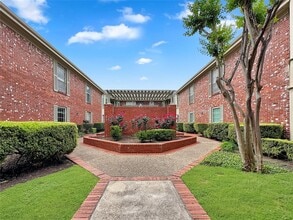 Building Photo - 7920 Rockwood Ln