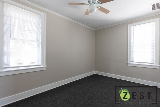 Building Photo - OPEN HOUSE 1/16! 3PM-3:30PM! BEAUTIFULLY REMODELED - 3-Bedroom 1-Bathroom 2-Car Garage