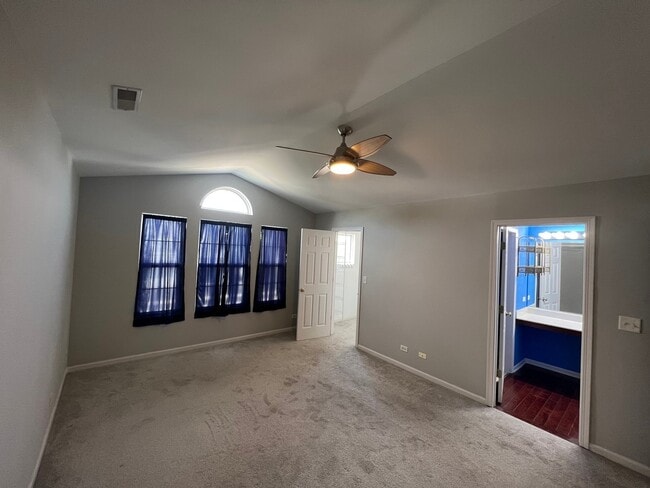 Building Photo - 6924 Clearwater Dr