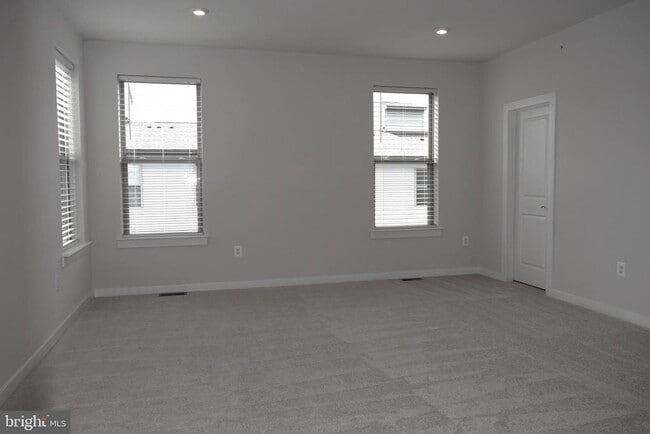Building Photo - 13542 Innovation Station Lp