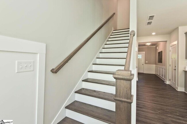 Building Photo - 100 Evergrace Wy