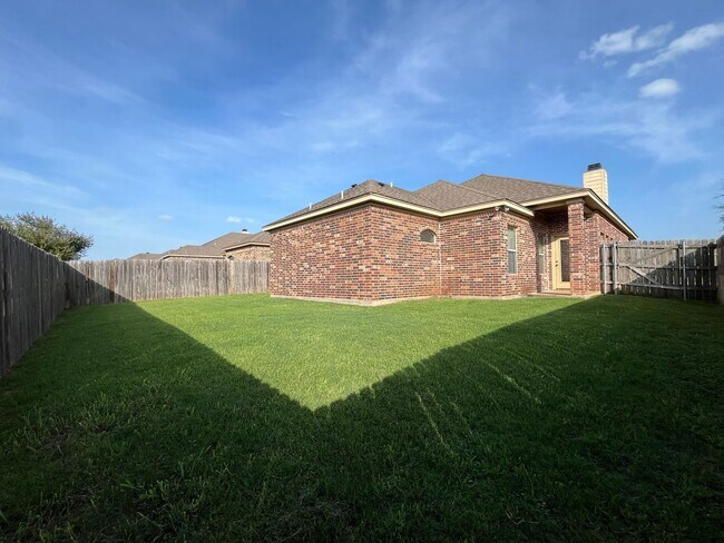 Building Photo - 3137 Silver Saddle Dr