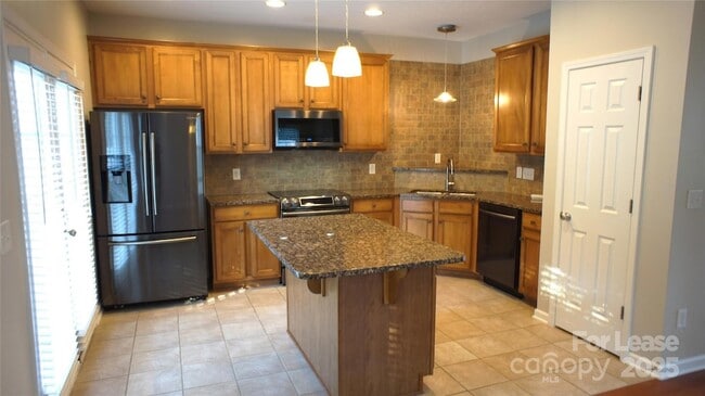 Building Photo - 12027 Stratfield Pl Cir