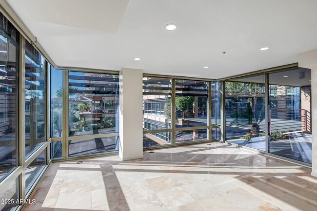 Building Photo - 7141 E Rancho Vista Dr