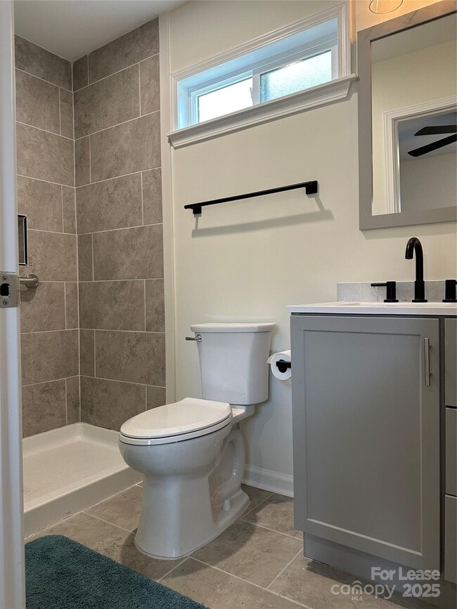 Building Photo - 317 W Newton St